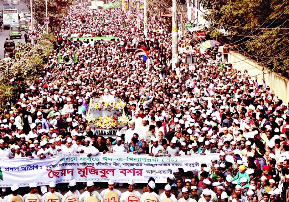 Marking the holy Eid-e-Miladunnabi Ashekane Maizbhandari Association brought out a huge rally in the city on Tuesday.