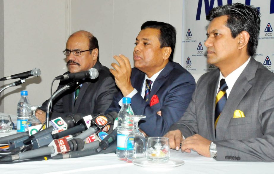 Chief Executive of ACC Syed Ashraful Haq speaking at a press conference held at the Surma Hall in Pan Pacific Sonargaon Hotel on Thursday. Banglar Chokh