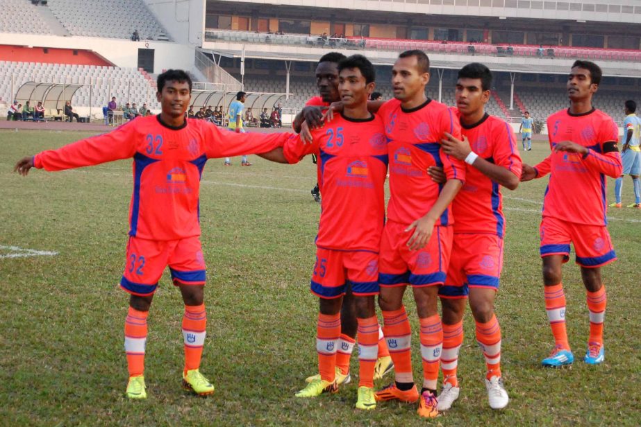 Players of Brothers Union Club celebrate after beating Chittagong Abahani Limited in the Bangladesh Premier Football League football match at the Bangabandhu National Stadium on Saturday. Agency photo