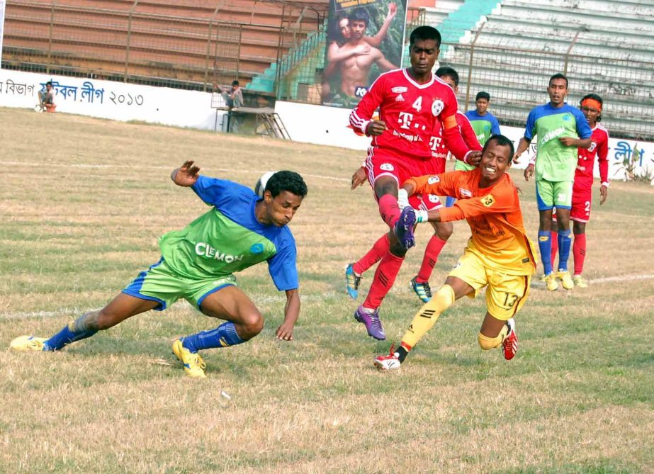 A moment of the match of the Kool Second Division Football League between East End Club and Tongi Krira Chakra at the Bir Sreshtha Shaheed Sepoy Mohammad Mostafa Kamal Stadium on Tuesday. East End Club won the match 1-0.