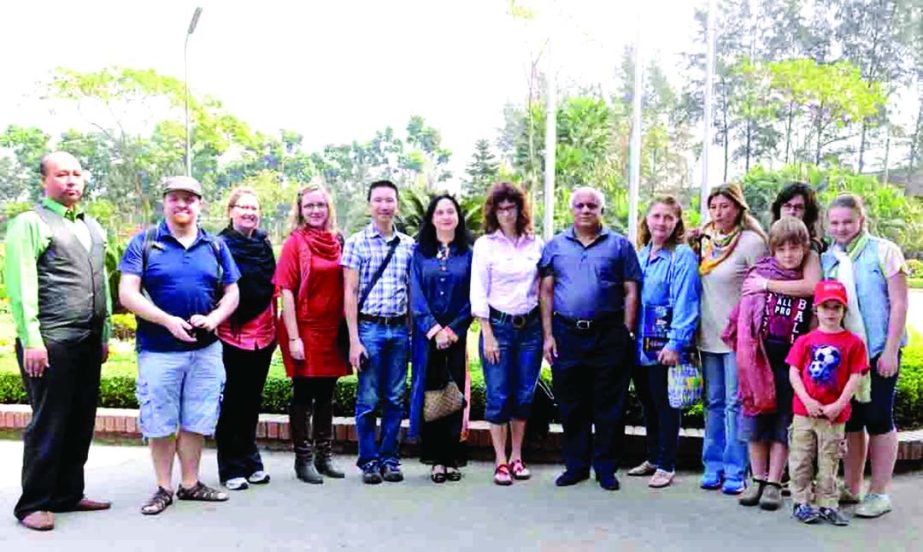A delegation from Canadian High commission in Bangladesh led by its high commissioner Heather Cruden, recently visited Beximco Industrial Park at Sarabo, Kashimpur in Gazipur. Beximco Group Director and CEO Syaed Naved Hussain & his wife welcomed them at