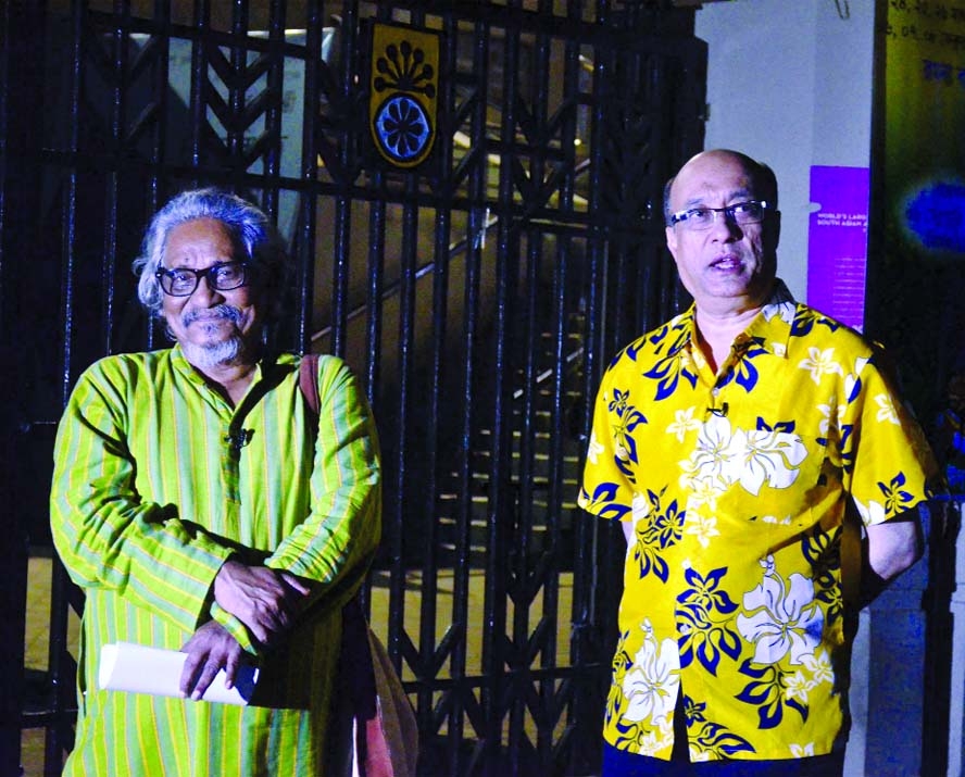 Poet Asad Chowdhury and Partho Pratim Majumder in Raat Biraat-e