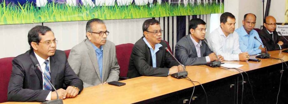 A press conference was held marking the signing ceremony between Wari Club and Shahjalal Islami Bank Limited at the conference room of Bangladesh Football Federation House on Thursday.