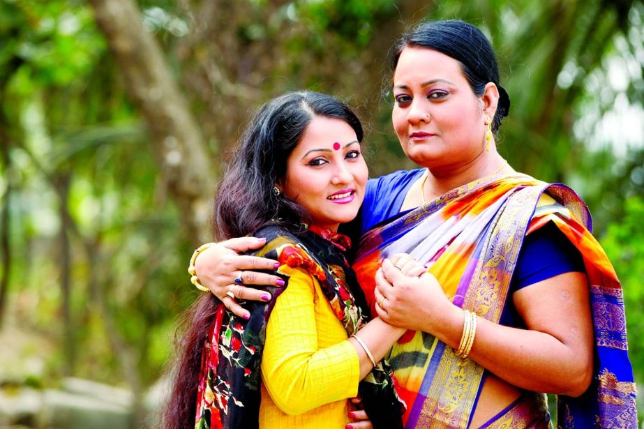 Putul and Shabnam Parvin in a photo session at shooting spot