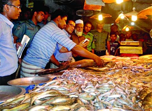 A BSTI mobile court led by a magistrate raided a market at Uttara Sector-6 and fined the sellers of formalin-mixed fish on Tuesday.