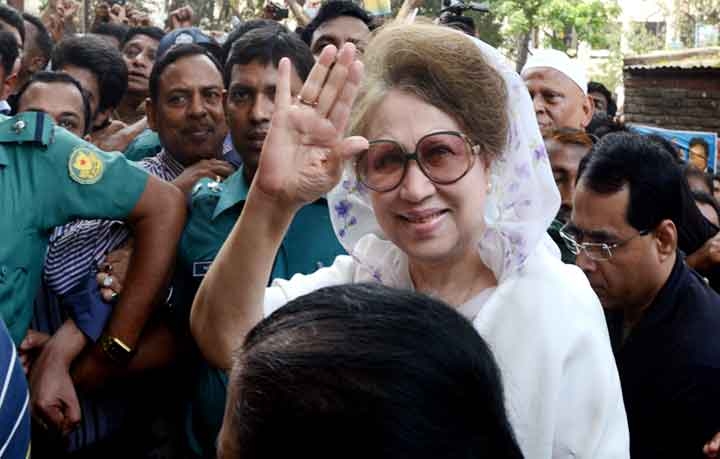 Khaleda reaches court