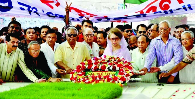 BNP Chairperson Begum Khaleda Zia along with party colleagues paying tributes to the martyrs by placing floral wreaths at the Savar National Memorial on Wednesday marking the Independence Day.