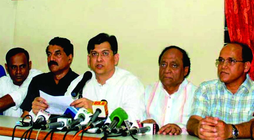 BNP Joint Secretary General Salahuddin Ahmed speaking at a press conference on 5th phase upazila election at the party central office in the city's Nayapalton on Thursday.