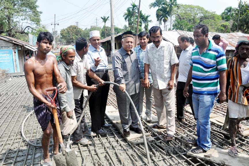 CCC Mayor M Monzoor Alam visiting construction work of culvert at Ward No 13 in the city yesterday.