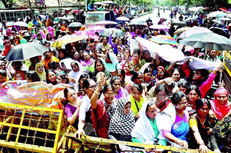 Procession by Bangladesh Family Welfare Nurses which was heading towards PM's office for submitting memorandum was obstructed by the police near Shahbagh area in city on Friday.