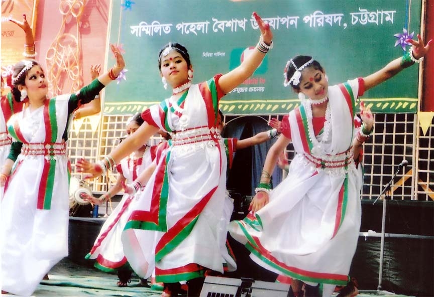 Sammilito Pahela Basihaikh Udjapan Committee organized a cultural programme at Chittagong DC Hall recently.