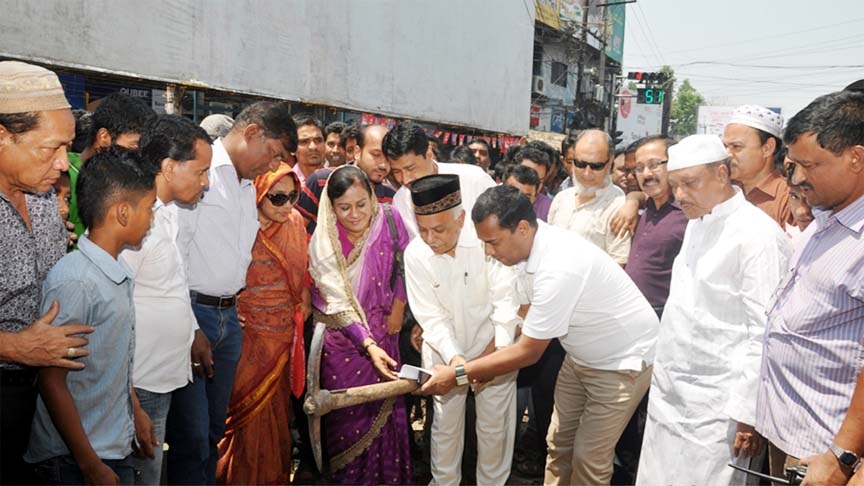 CCC Mayor M Monzoor Alam inaugurating construction of culvert at OR Nizam Road in Chittagong yesterday.