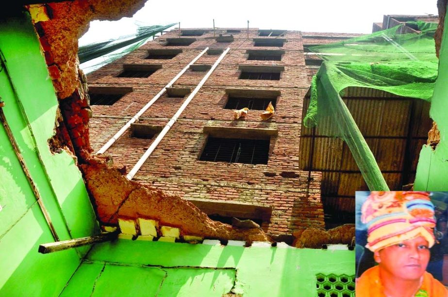 Roof-top of an under-construction building at city's Thakur Das Lane collapsed on another adjacent building resulting in spot death of Monoranjan Shaha and injury to two others on Friday.