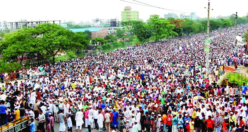 Millions attended the Janaza of abducted Nazrul Islam and 5 other victims held on the Dhaka-Ctg Highway at Signboard area on Thursday night.