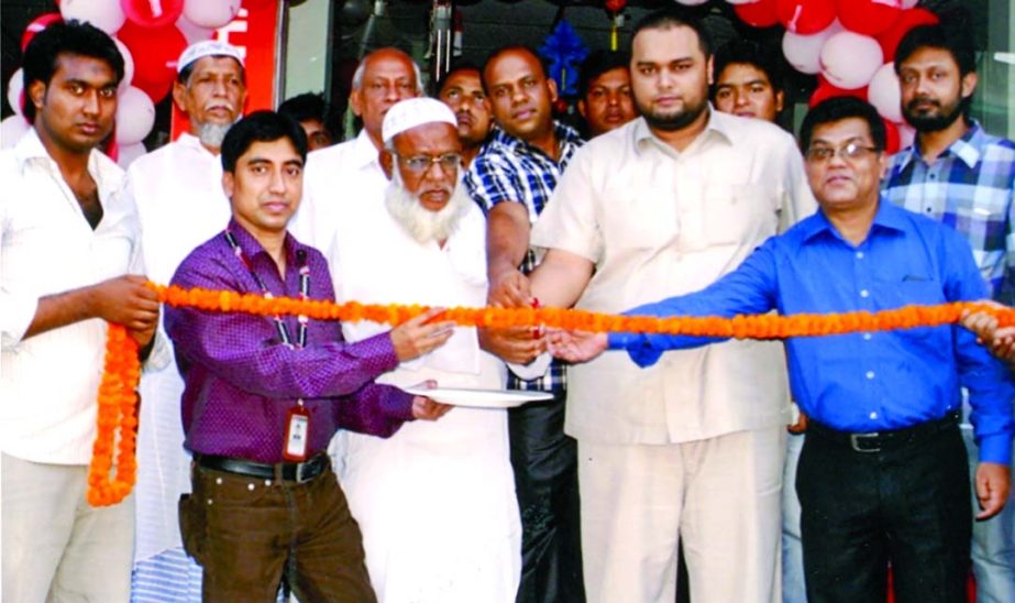 Md. Sharifuzzaman Sarkar Managing Director of Brothers furniture Ltd formally inaugurated a showroom at jubilee road in Munshigonj on May 3.