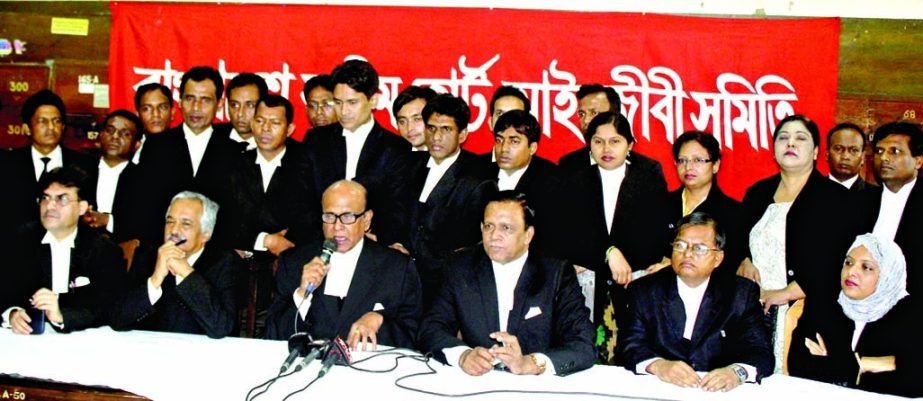 Supreme Court Bar Association President Advocate Khandaker Mahbub Hossain speaking at a press conference at the Bar Council Hall Room on Wednesday protesting killing of Advocate Chandan Kumar Sarker and six others in Narayanganj.