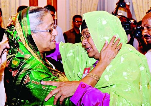 Prime Minister Sheikh Hasina consoled family members of slain Nazrul Islam when they called on her at Ganabhaban on Monday.