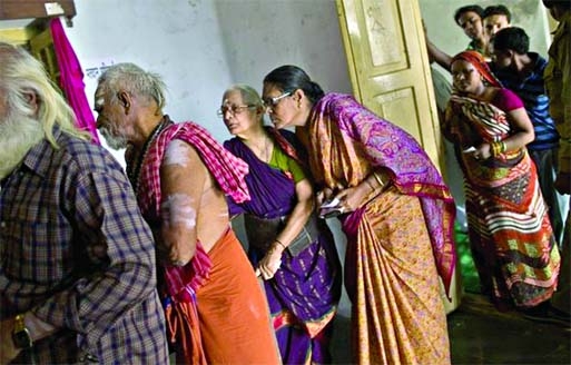 Large crowds including old man women, have turned up at polling stations in Varanasi since early on Monday. Interner photo