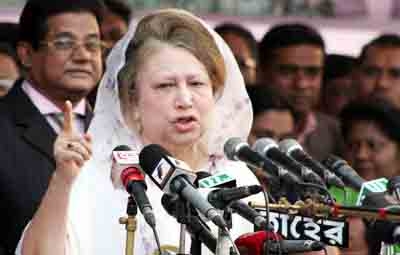 Quit forthwith taking responsibility for killings, abductions: Khaleda to govt