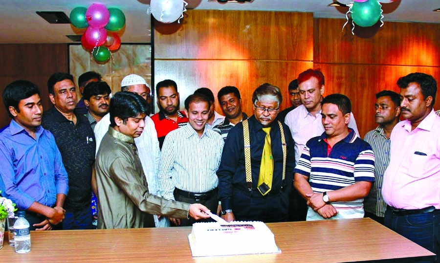 Md Mazherul Quader, Chairman of X Ceramics Ltd, inaugurating new showroom at Bangla motor in the city recently. Other officials of the company were present on the occasion.