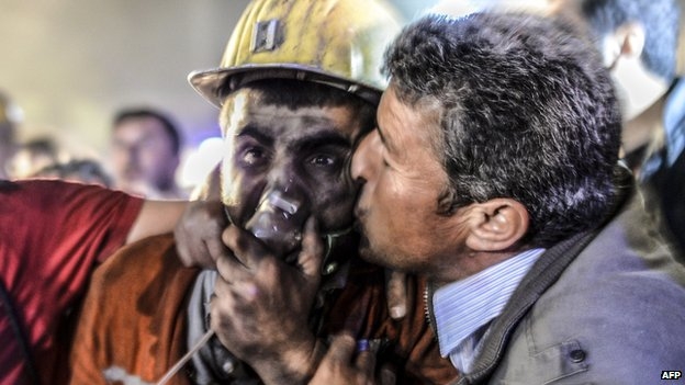 205 dead, many trapped in Turkish coal mine