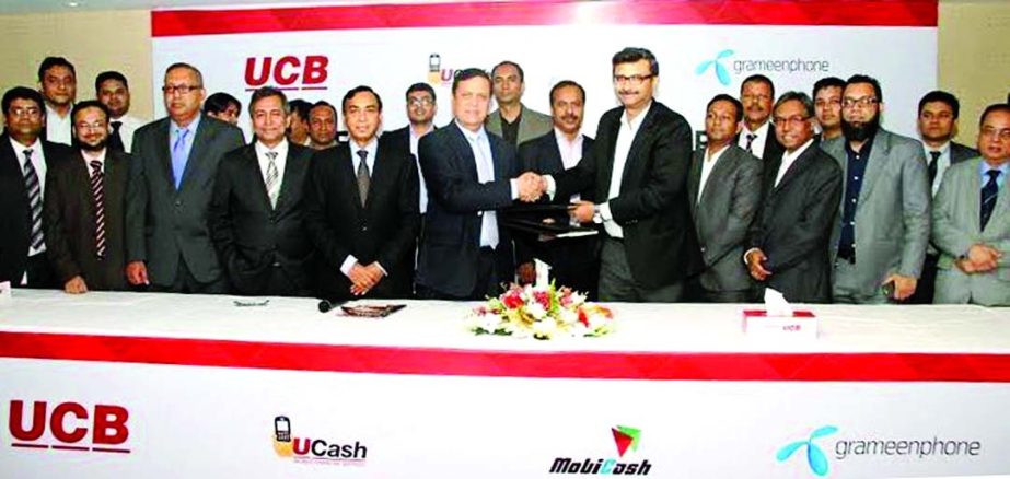 Grameenphone Ltd and United Commercial Bank Limited signed an agreement to provide "UCash" to customers via Grameenphone's MobiCash distribution network. Muhammad Ali, Managing Director of UCB and Vivek Sood, CEO, of Grameenphone were present on the oc