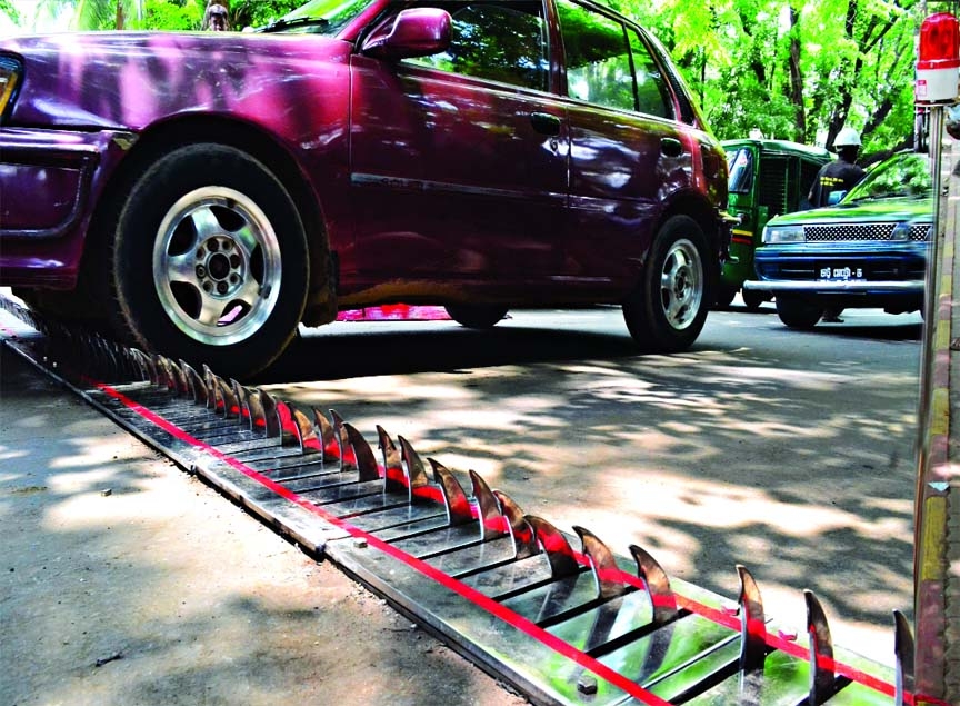 DMP Traffic on Friday introduced a mechanical device 'Protirodhok' on the Hare Road near state guest house 'Sugandha' in city to halt vehicles moving from wrong directions.