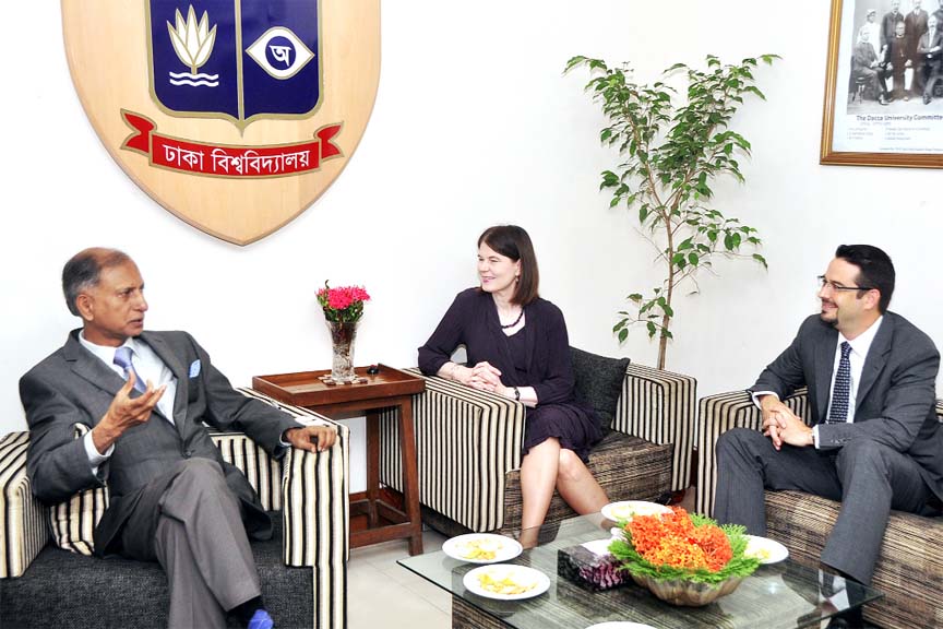 Prof Patricia McDougall-Covin, Director, Institute of International Business of Indiana University, USA and Prof Fred Perry, Director, International External Relations and Development of the same Institute called on Dhaka University (DU) Vice-Chancellor P