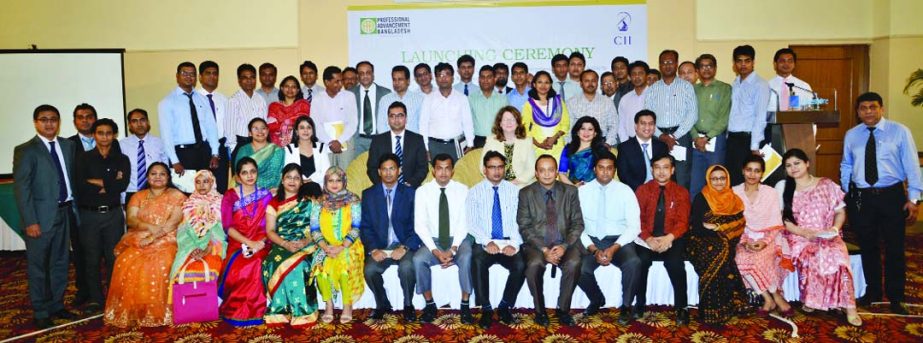 Farzana Chowdhury, Managing Director and CEO of Green Delta Insurance Company Limited and Director of Professional Advancement Bangladesh Limited, poses with the participants of a workshop on Chartered Insurance Institute (CII), UK at the capital recently