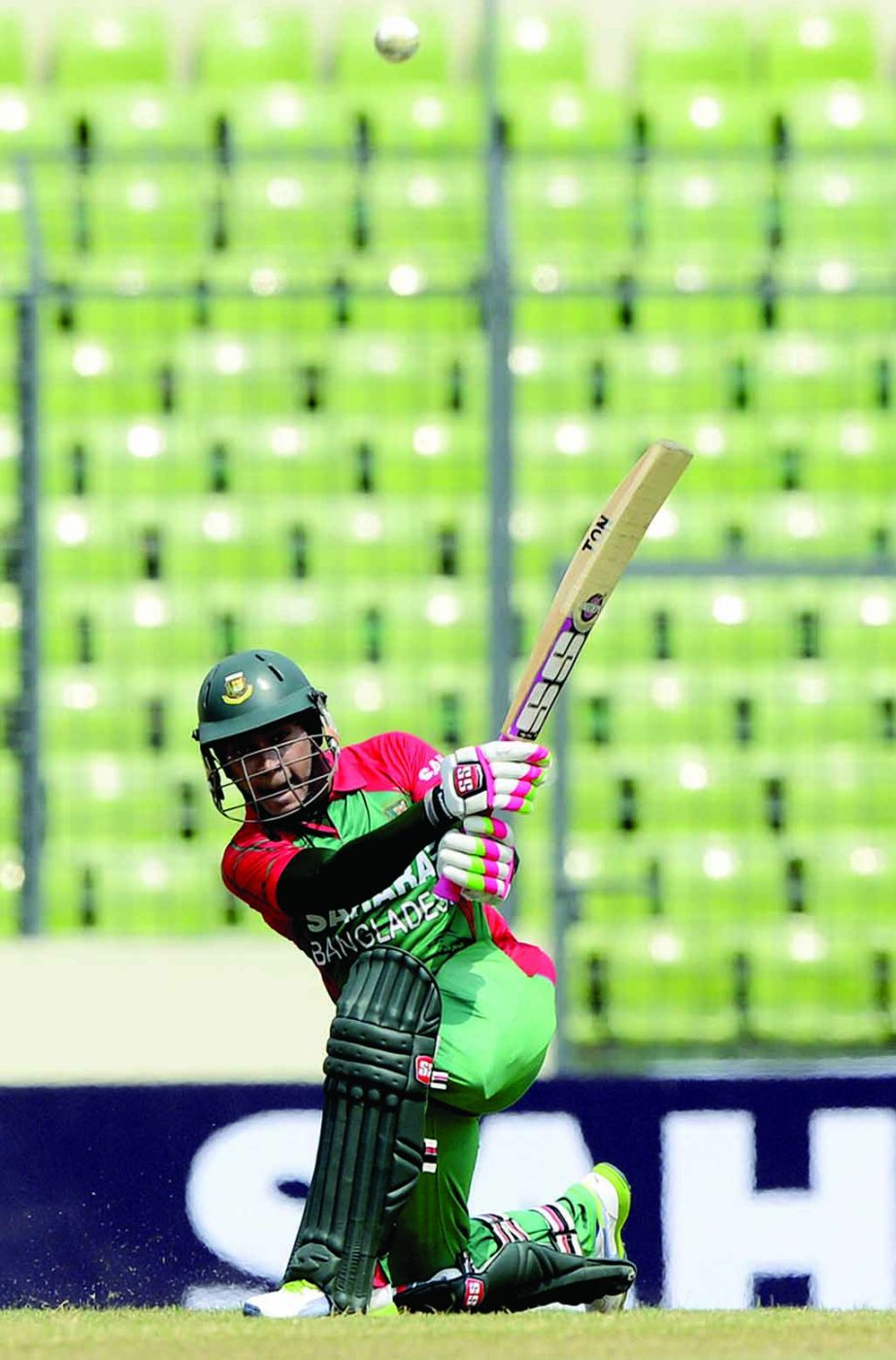 Mushfiqur Rahim's 59 helped lay the platform for Bangladesh to set India a target of 273 in the first ODI in Mirpur on Sunday.