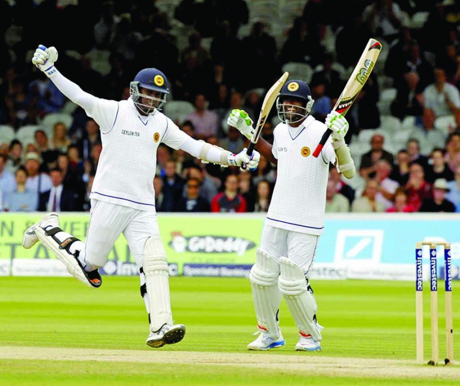 Angelo Mathews celebrates his maiden Lord's ton on the 4th day of the 1st Investec Test between England and Sri Lanka at Lord's on Sunday.