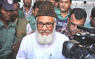 The International Crimes Tribunal (ICT) has deferred its verdict on Jamaat-e-Islami chief Motiur Rahman Nizami due to his illness.