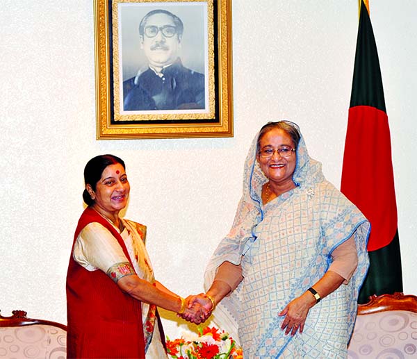 Visiting Indian External Affairs Minister Sushma Swaraj called on Prime Minister Sheikh Hasina at her office on Thursday. Photo:BSS