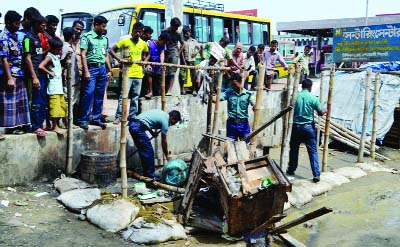 SYLHET: South Surma thana police Evicted illegal structures on Thursday.