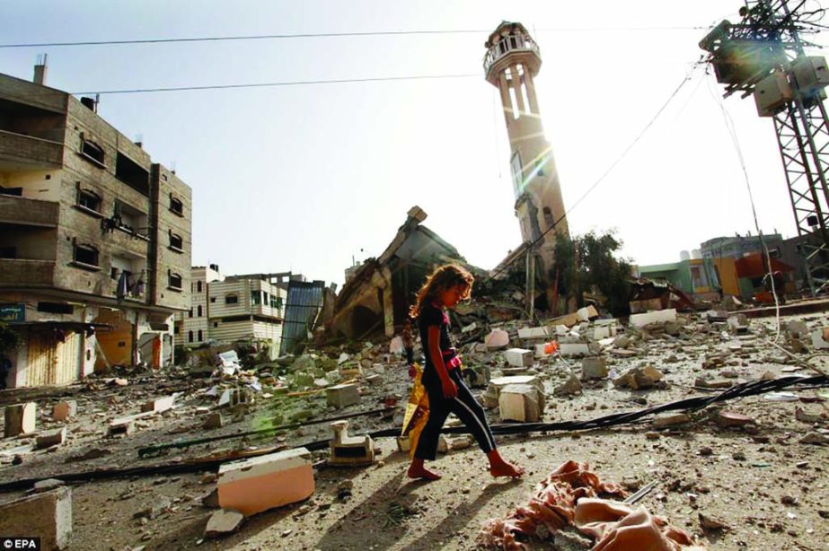 A mosque and some houses in Gaza were bombed to rubble by Israel air strikes on Saturday. Photo Internet