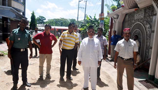 CCC Mayor M Monzoor Alam visiting different damaged roads in Chittagong yesterday.