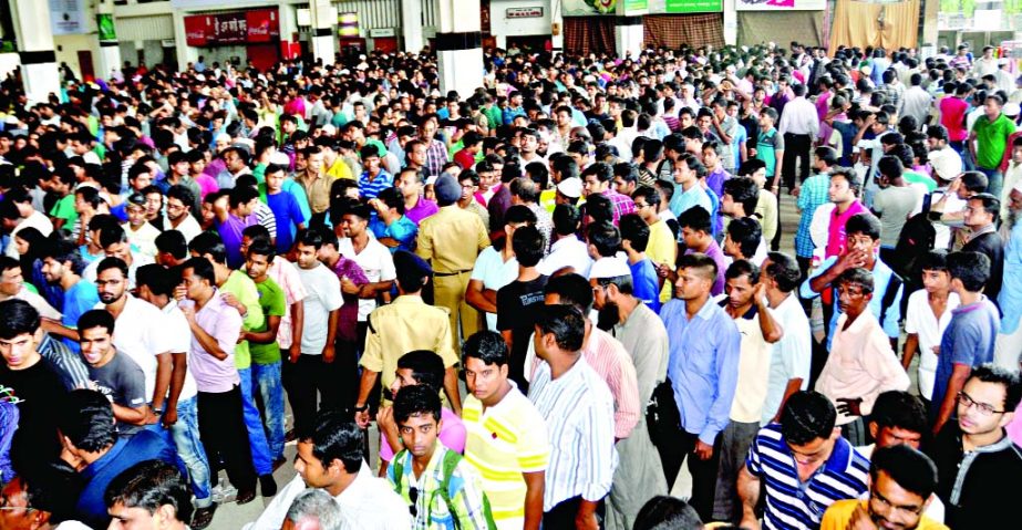 With the sales of advanced railway tickets started on Sunday morning thousands of home-going aspirants thronged the Kamalapur station early morning in queues to try their luck.