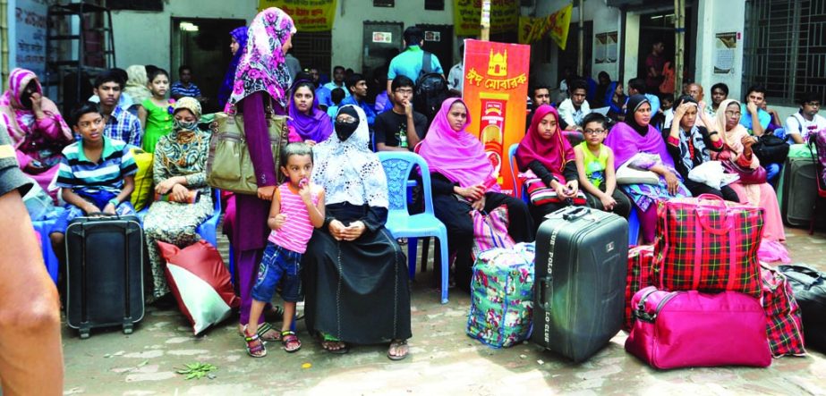 Passengers in stranded for hours for want of buses. The snap was taken from the city's Sayedabad Bus Terminal on Saturday.