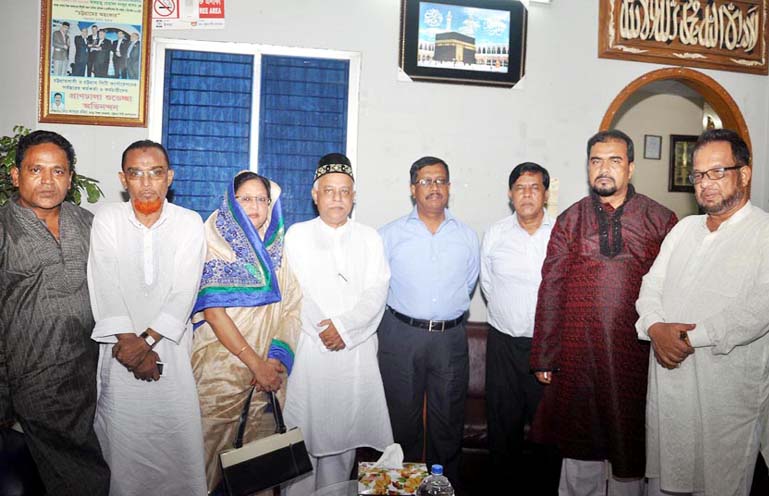 CCC Mayor M Mozoor Alam exchanging Eid greetings with CCC councilors at a function in chittagong yesterday.