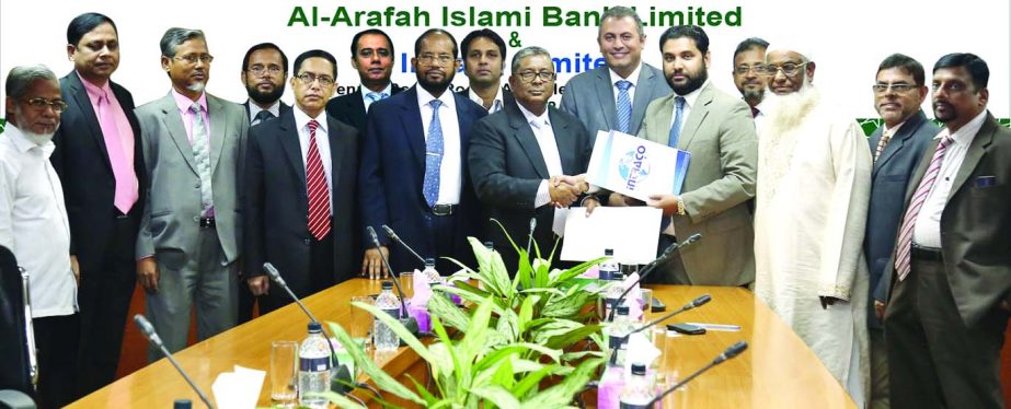 Md Habibur Rahman, Managing Director of Al-Arafah Islami Bank Limited and Md Irad Ali, Deputy Managing Director of Intraco Limited sign a Memorandum of Understanding on Tuesday to distribute 5000 MATRIX SIM cards with 10 Saudi real balance among the pilgr