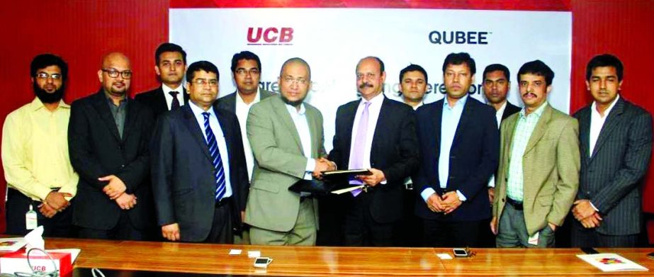 Mirza Mahmud Rafiqur Rahman, Additional Managing Director of United Commercial Bank Limited and DS Faisal Hyder, CEO of Qubee sign a memorandum of understanding to pay internet bill through Ucash on Sunday.