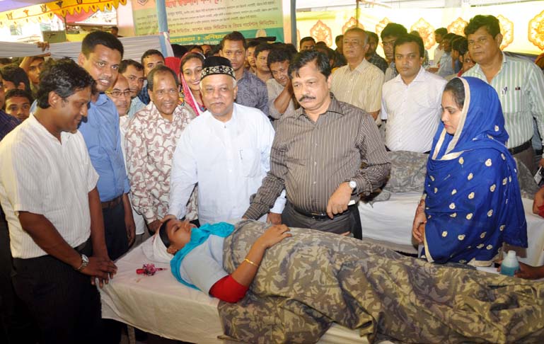 CCC Mayor M Monzoor Alam inaugurating blood donation programme organised by Asian Group at Chittagong yesterday.