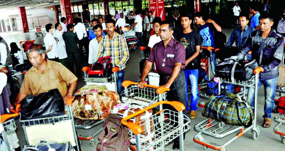 22 cheated labourers returned home from Sudan on Saturday. This photo was taken from Hazrat Shahjalal International Airport on Saturday.