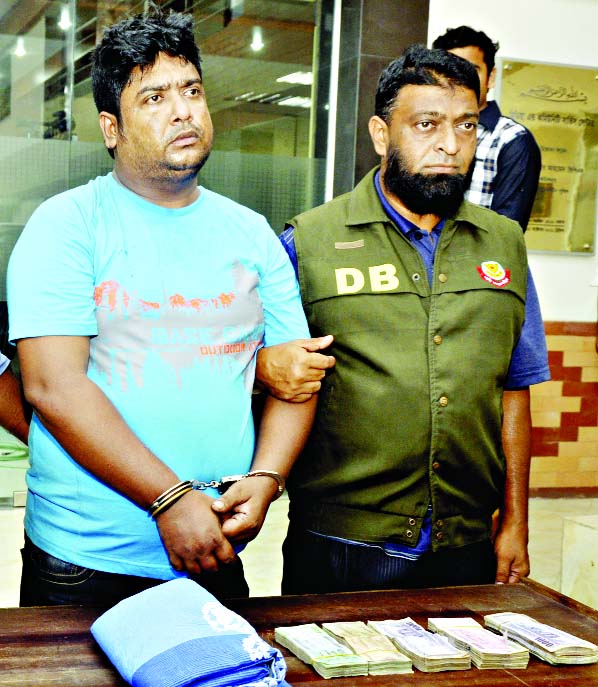 Sirajul Islam a suspect killer of Saimon was arrested from Khilgaon area on Monday by DB police.