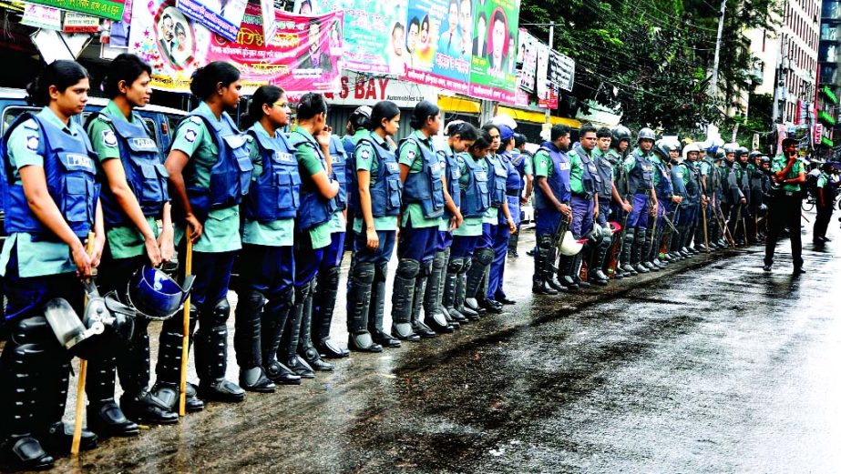 BNP's Nayapaltan office in city was virtually kept under siege by huge contingent of police on Monday.