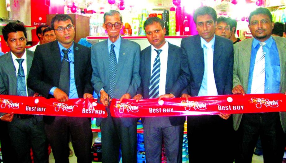 Lt Col Mahtabuddin Ahmed (Retd), Chairman of PRAN-RFL Group, inaugurating 'RFL Best Buy' outlet at Mirpur-10 recently.
