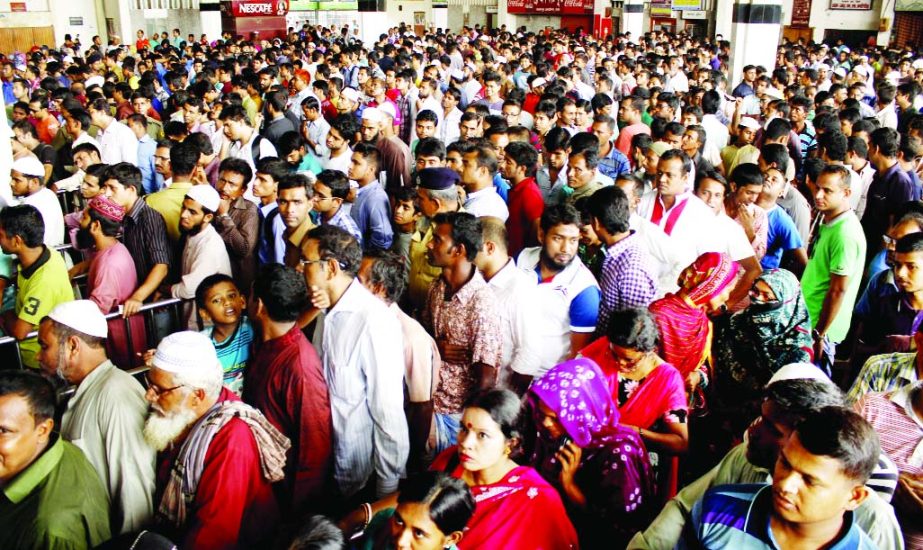 Thousands thronged the Kamalapur Railway Station counters as advance Eid train ticket sales started on Friday.