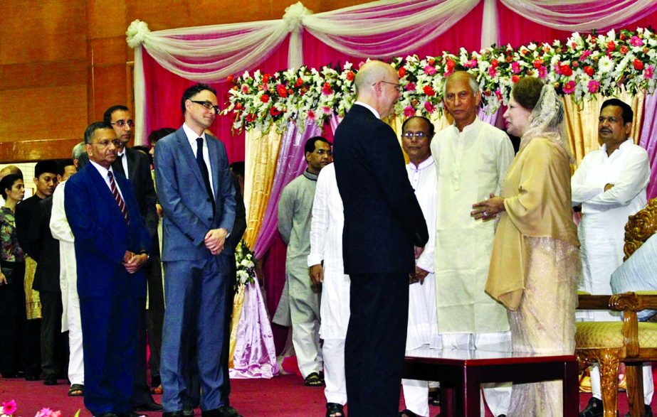 BNP Chairperson Begum Khaleda Zia exchanging greetings with diplomats, party leaders and activists at Bangabandhu International Conference Center in the city on Monday on the occasion of holy Eid-ul-Azha.