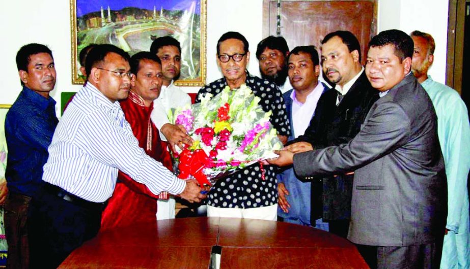 Leaders of Jatiya Party (E), Kuwait unit called on Jatiya Party Chairman Hussein Muhammad Ershad at the party office in the city's Banani on Thursday.