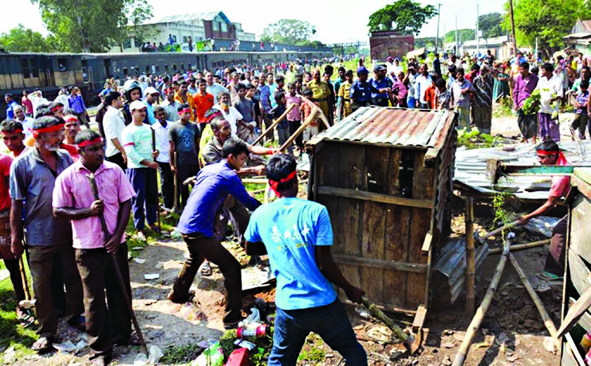 District administration evicted all establishments along the Railway lines in Bogra on Tuesday.